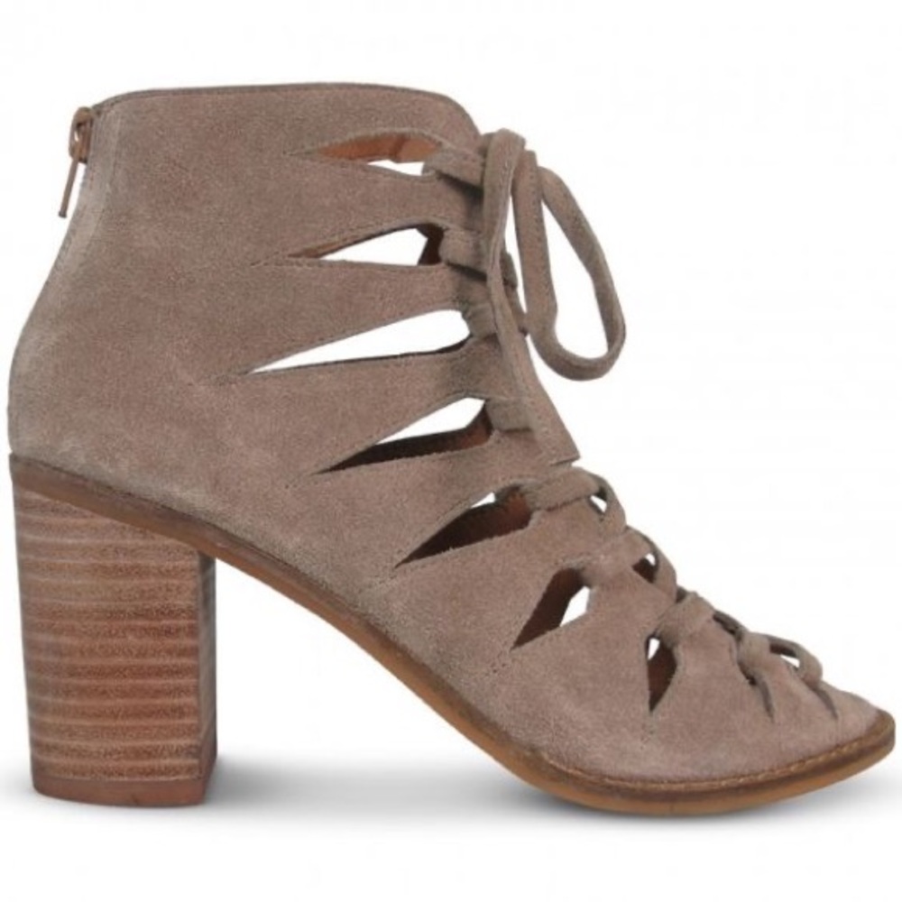 Wittner Australia heeled lace up suede heel
